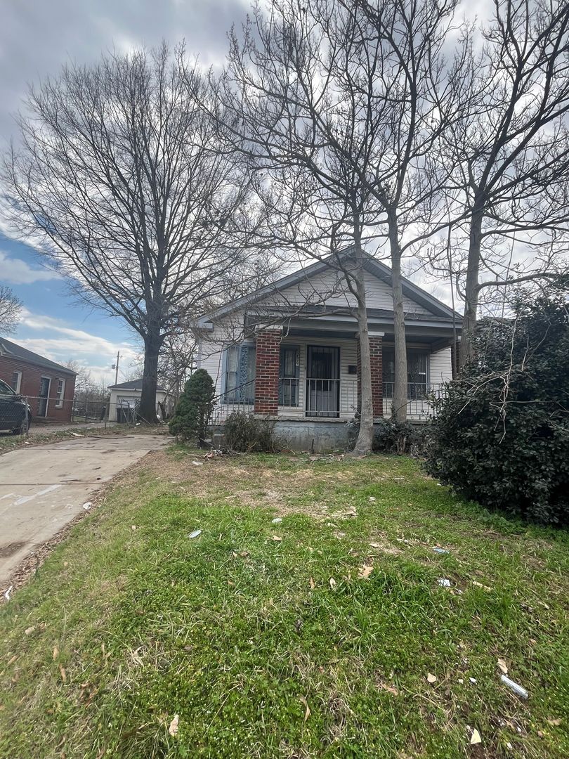 Memphis House: 2577 Select Ave