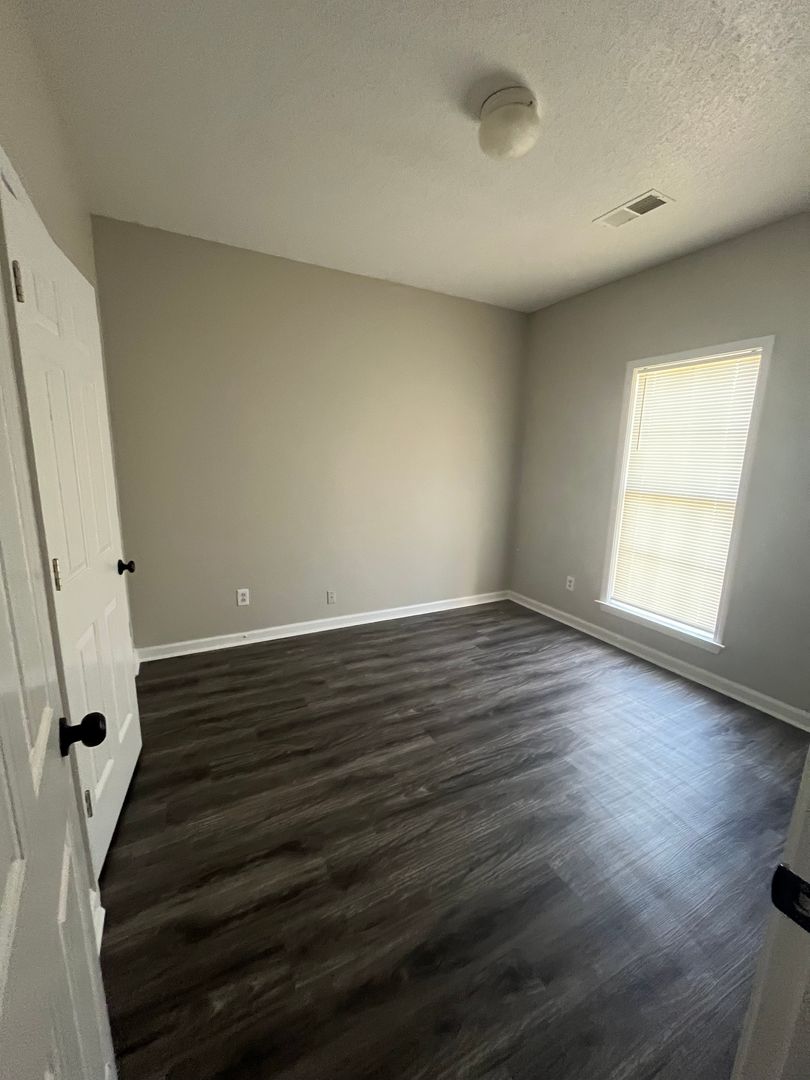 1686 N. Frence Creek 9 of 10