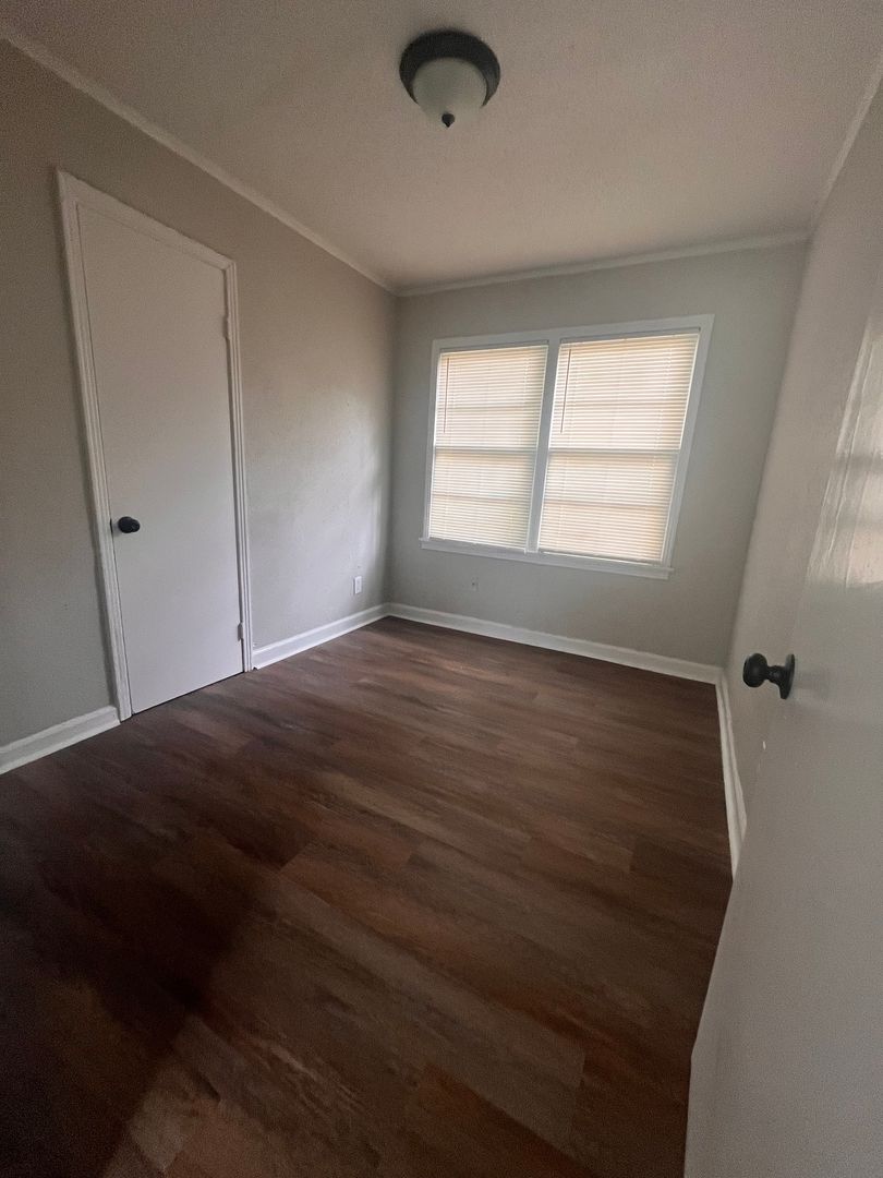 291 Red Oak ST 6 of 7