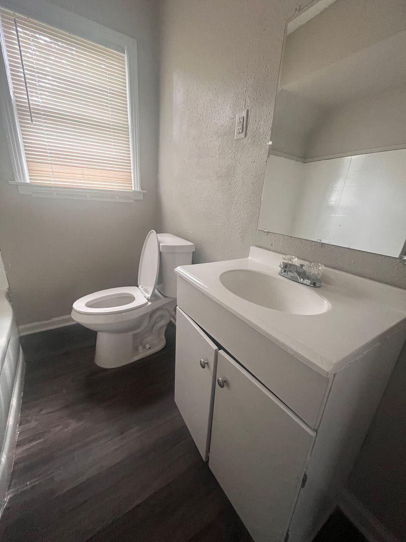 2812 Amsden Ave 12 of 12