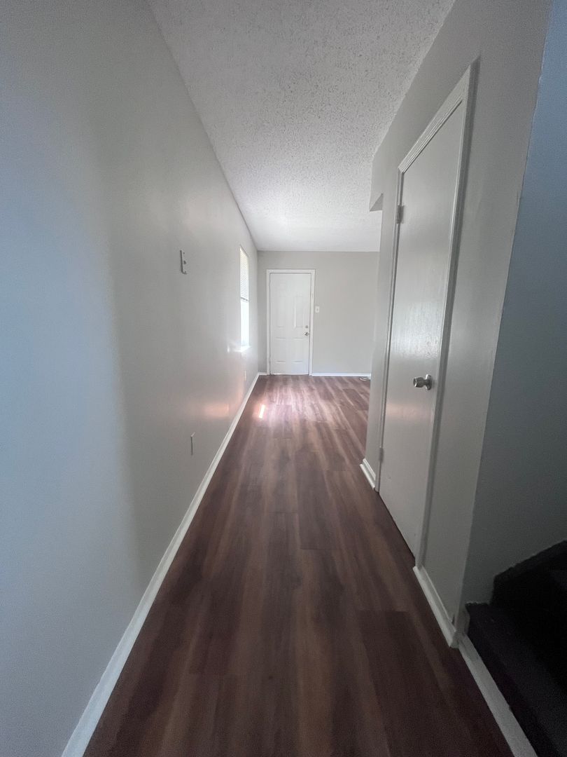 2115 Bennett Ave 5 of 12