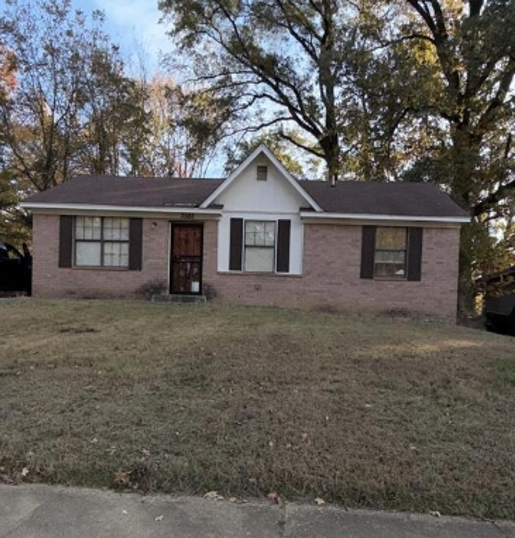 Memphis House: 3582 Kensett Drive