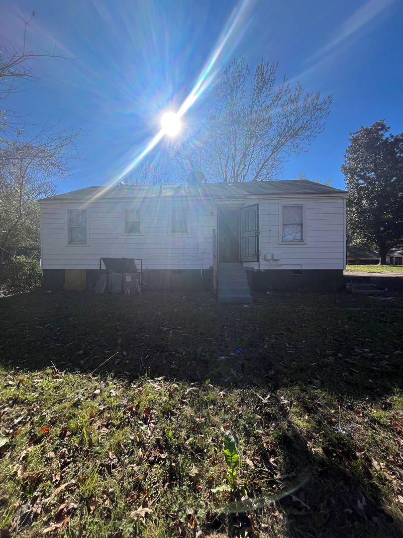 2206 Hillside Ave. 13 of 13