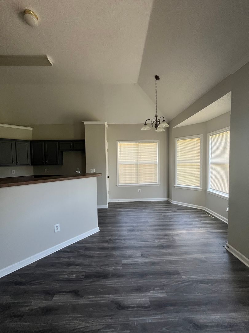 1686 N. Frence Creek 6 of 10