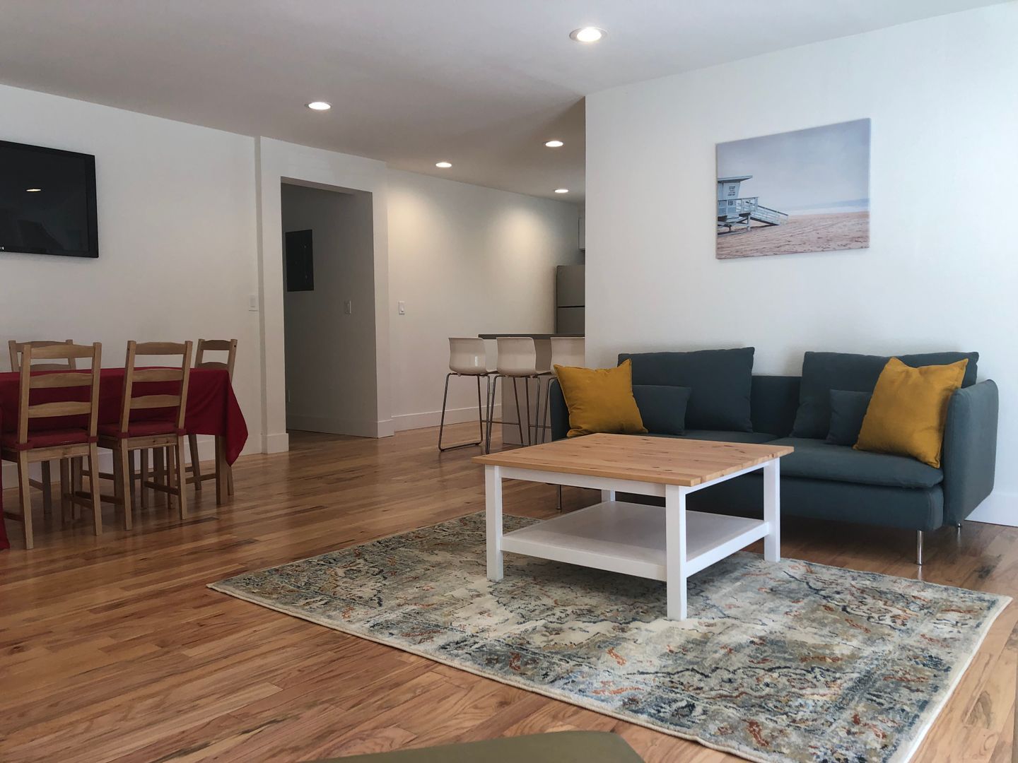 Alameda Apartment: 2060 San Antonio Ave