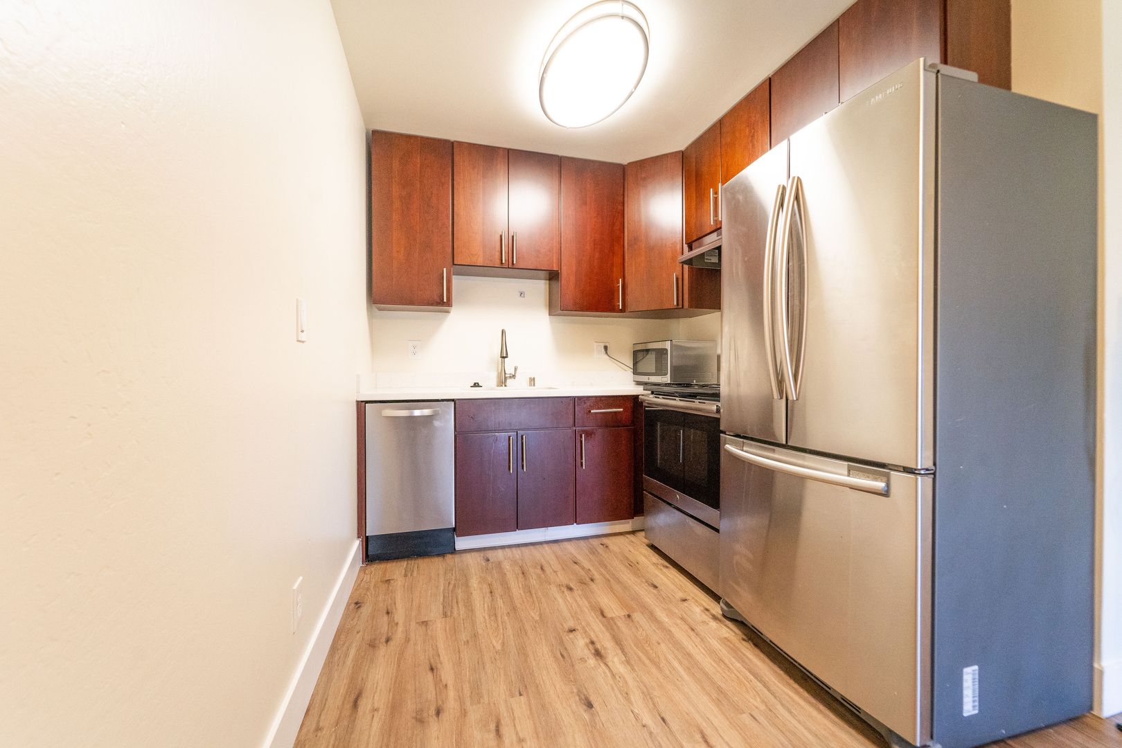 Oakland Apartment: 365 Euclid Ave.