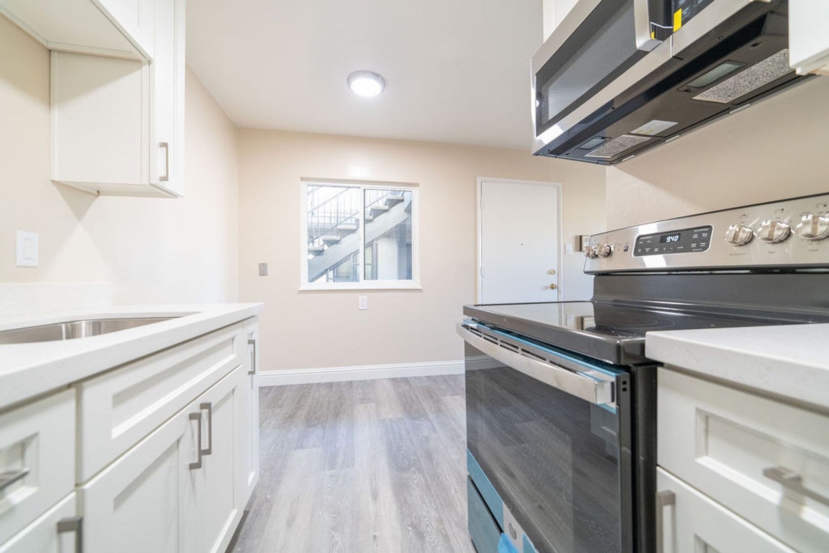 Oakland Apartment: 200 East 15th Street