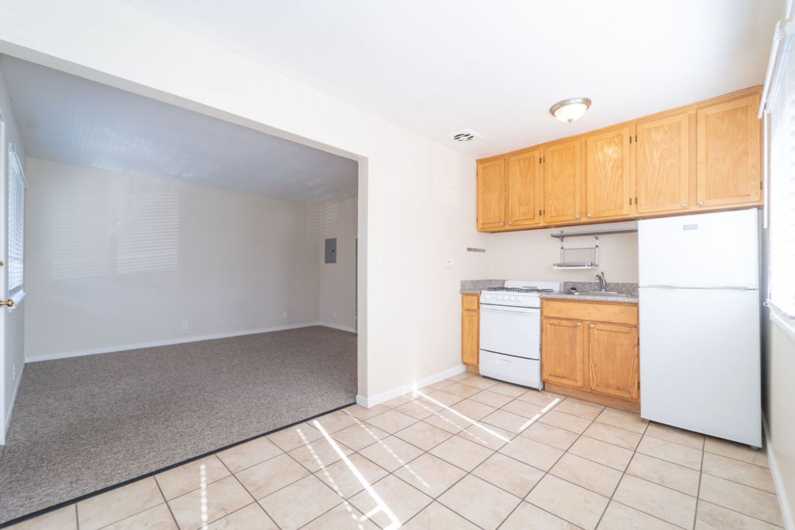 Oakland Apartment: 34 Yosemite Ave