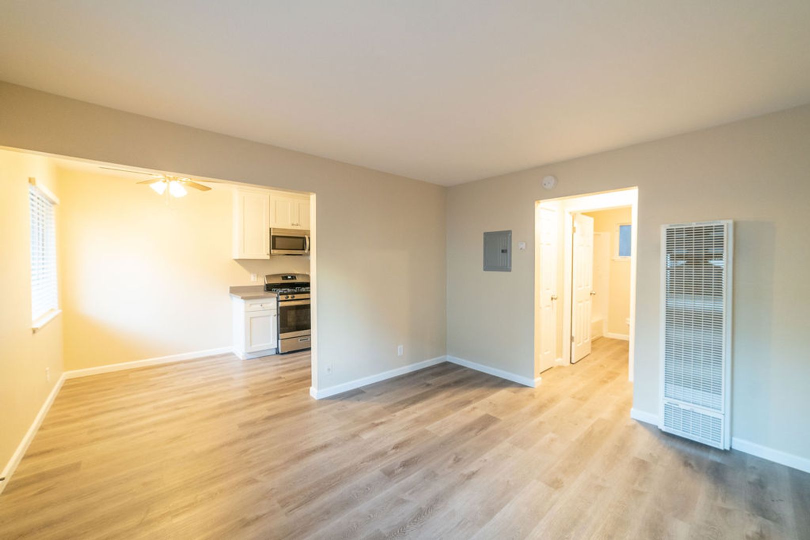 Oakland Apartment: 34 Yosemite Ave