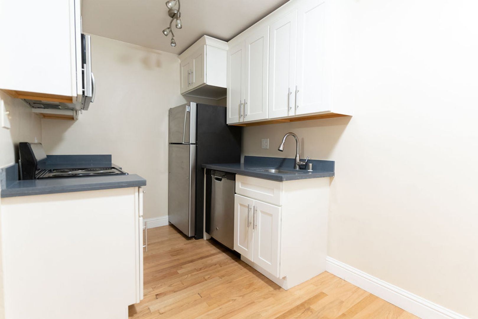 Oakland Apartment: 200 East 15th Street