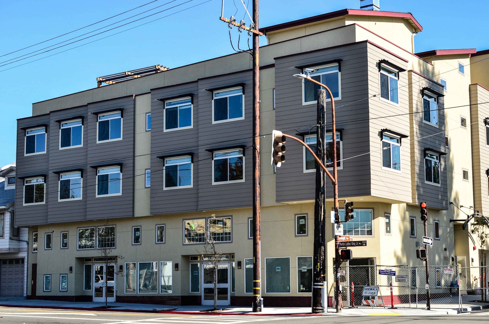 Berkeley Apartment: 1901 Dwight Way