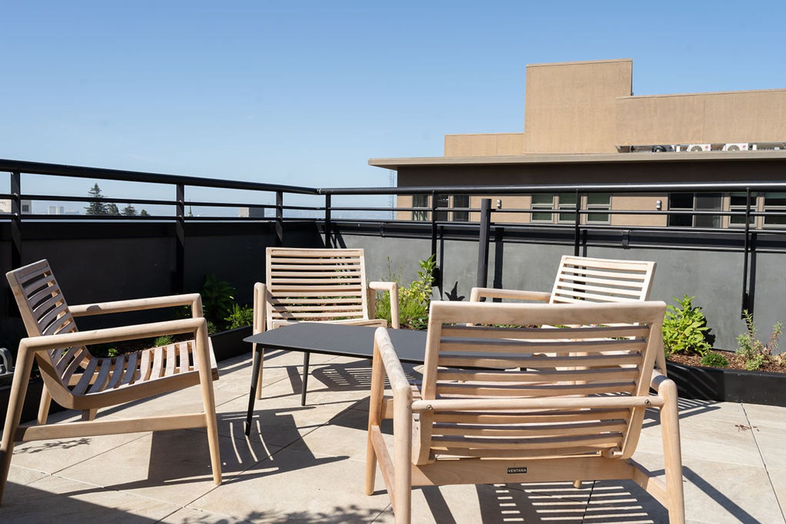 Berkeley Apartment: 2001 Milvia St