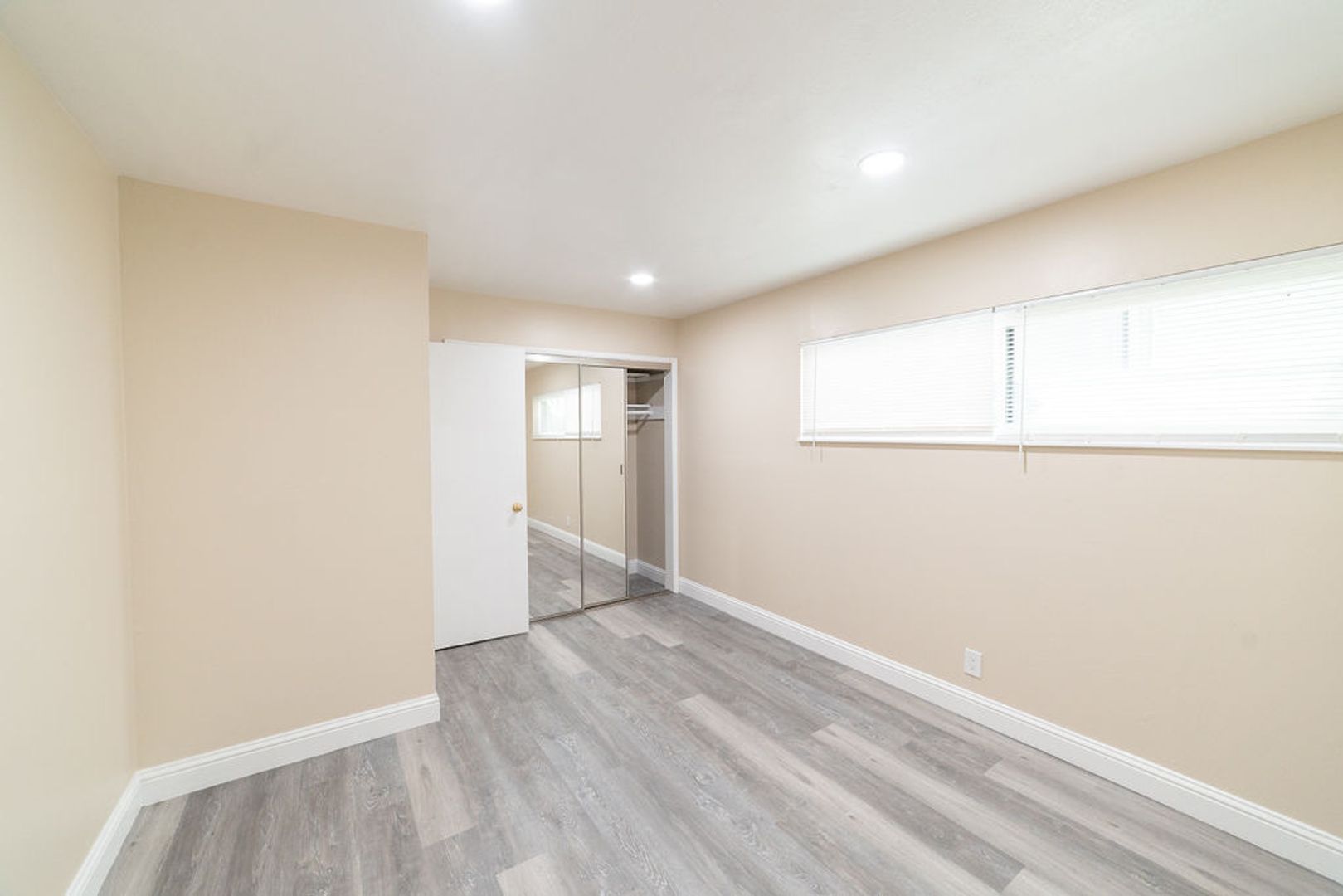 Oakland Apartment: 200 East 15th Street