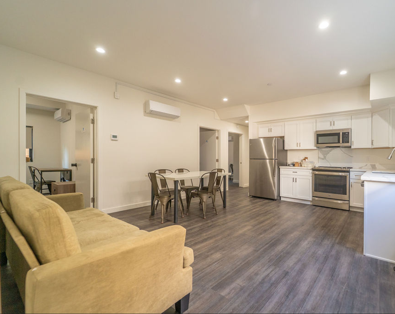 Berkeley Apartment: 2737 Durant Avenue
