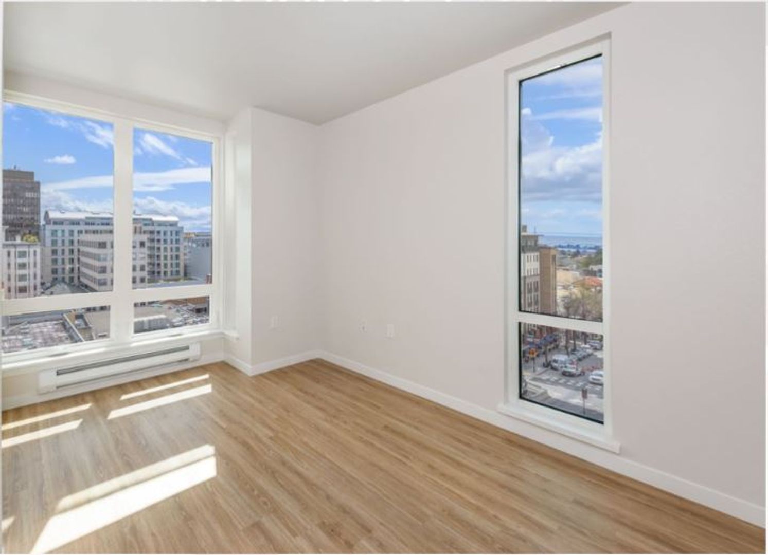 Berkeley Apartment: 2067 University Ave