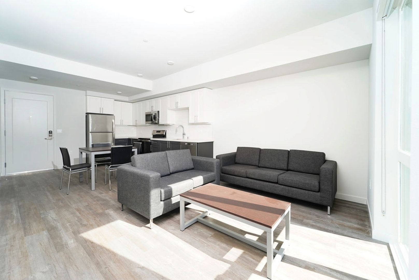 Berkeley Apartment: 2077 Haste St