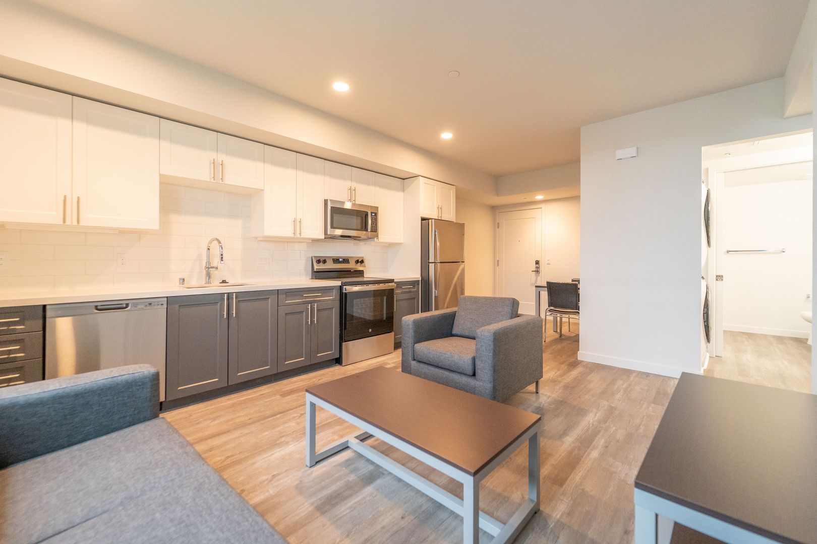 Berkeley Apartment: 2077 Haste St