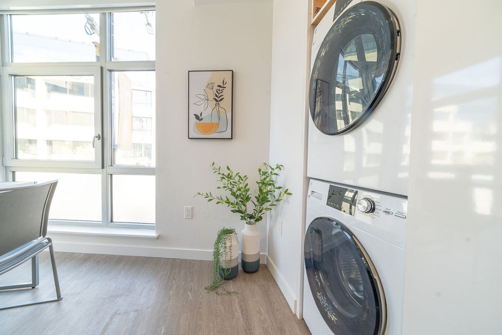 Berkeley Apartment: 2001 Milvia St