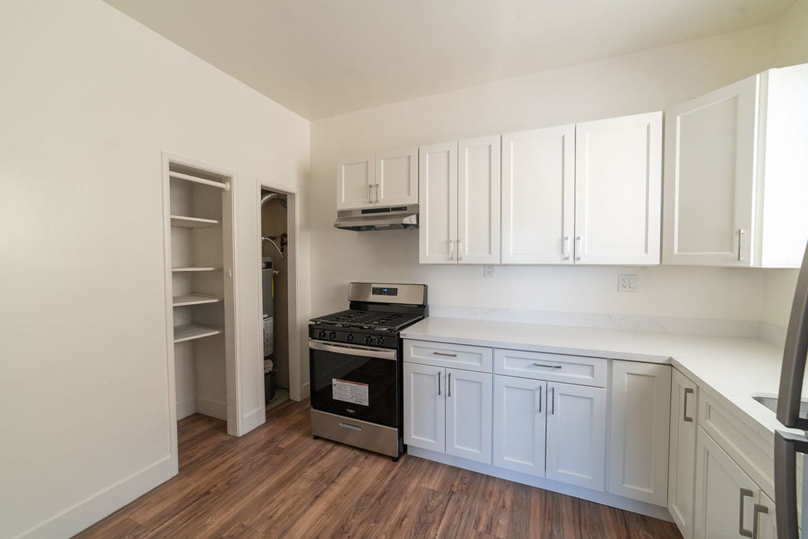 Emeryville Apartment: 1049 43rd Street