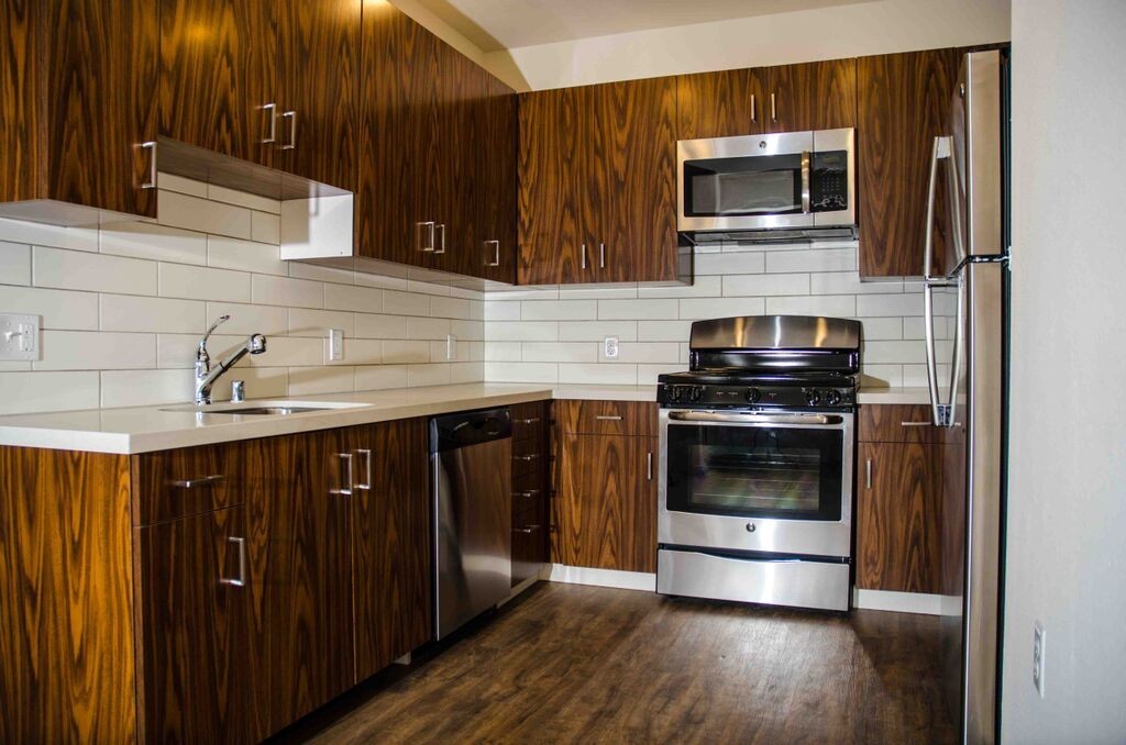 Berkeley Apartment: 1901 Dwight Way