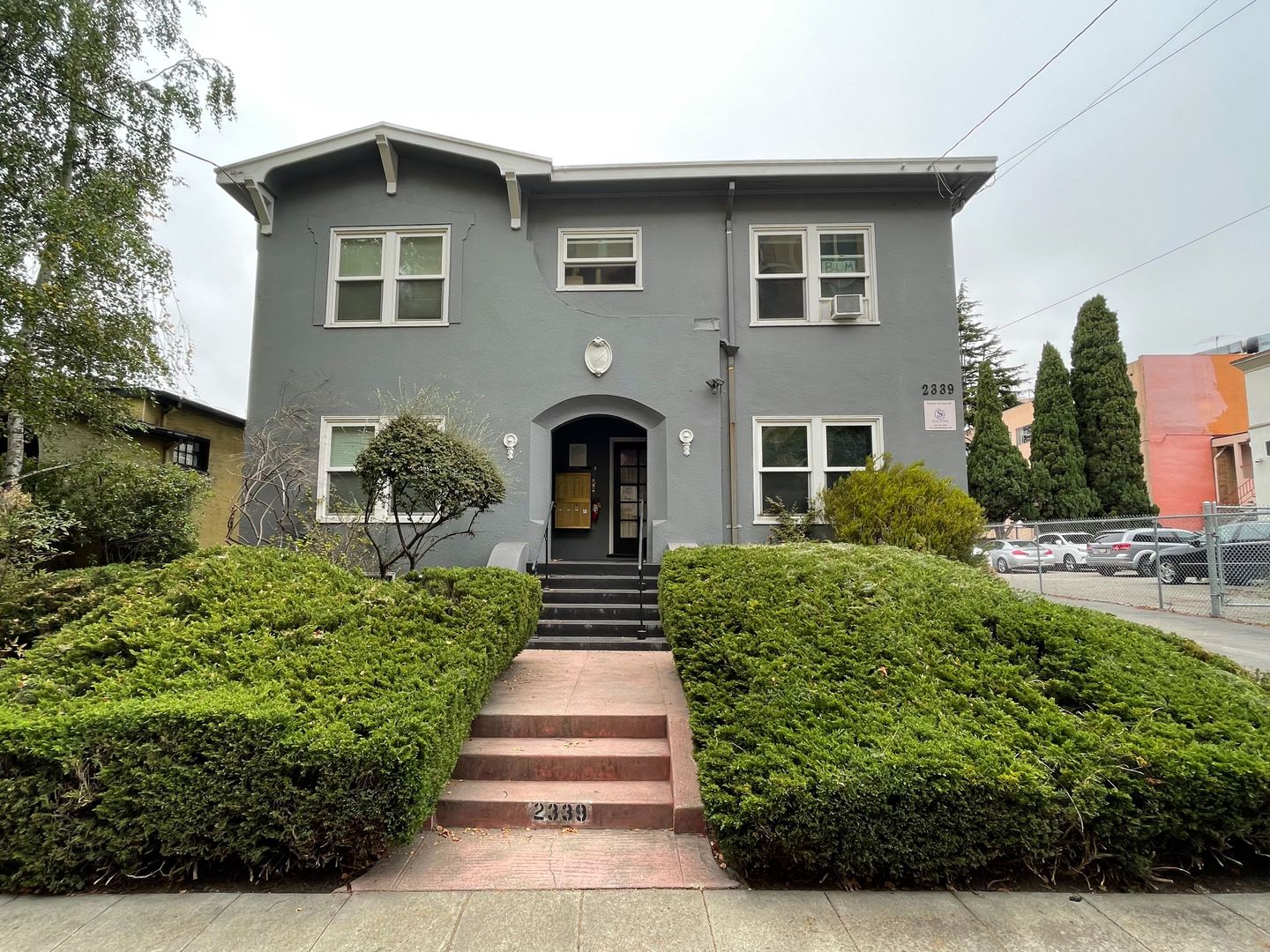 Berkeley Apartment: 2339 Oregon St