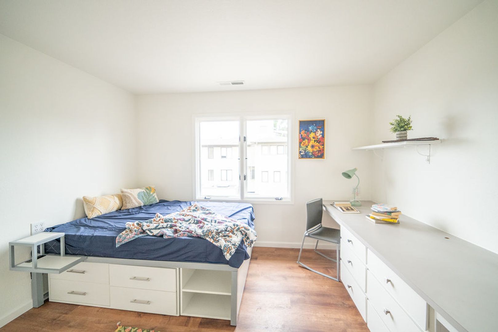 Berkeley Apartment: 2731 Durant Ave