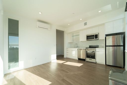 ✨ Unit 404 Open, Stylish Studio Living — Leasing Now – photo 1