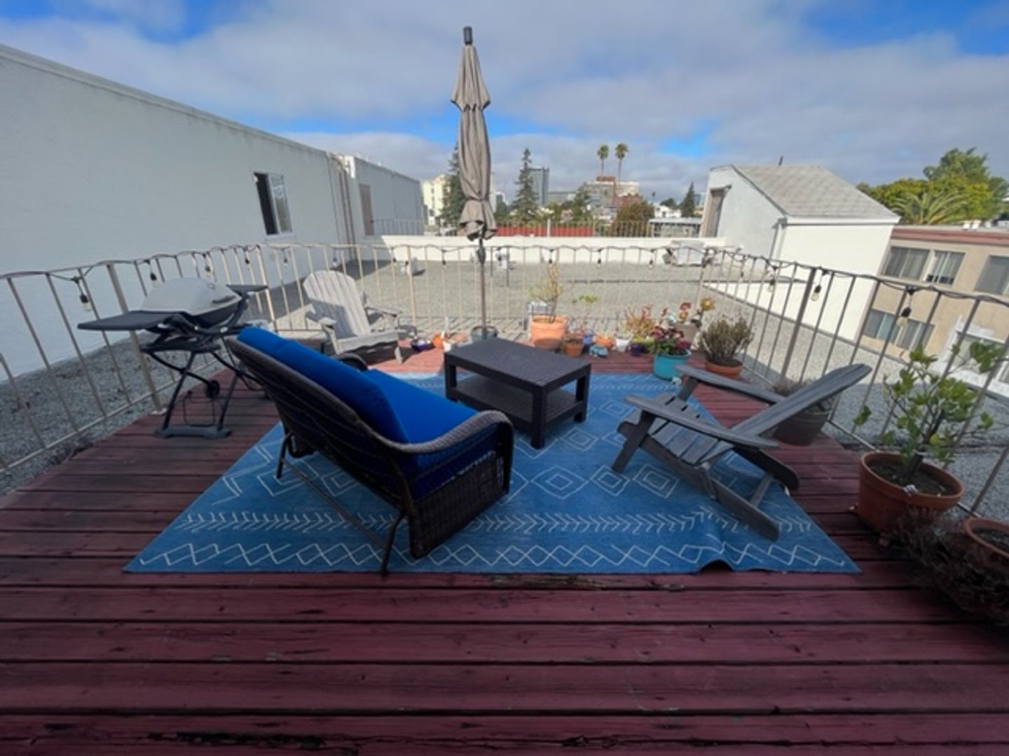 Oakland Apartment: 365 Euclid Ave.