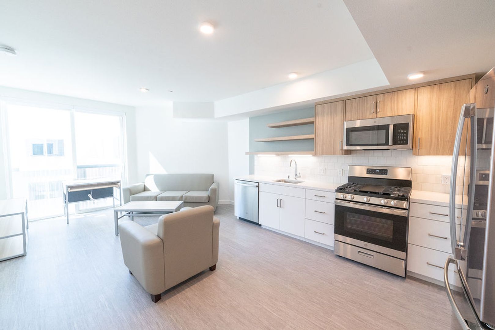 Berkeley Apartment: 2150 Kittredge St