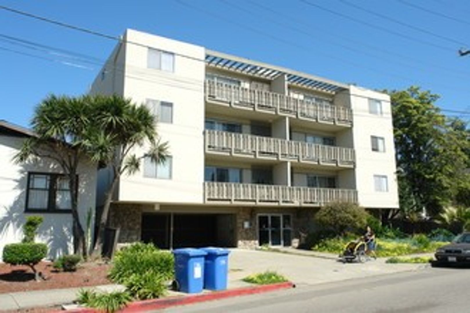 Berkeley Apartment: 1509 Hearst Ave.