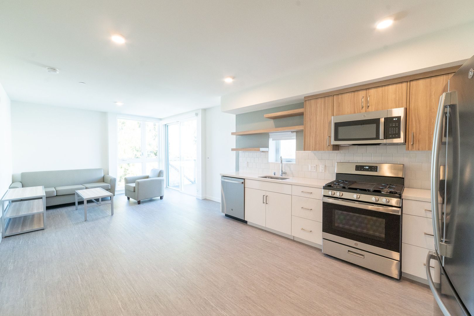 Berkeley Apartment: 2150 Kittredge St