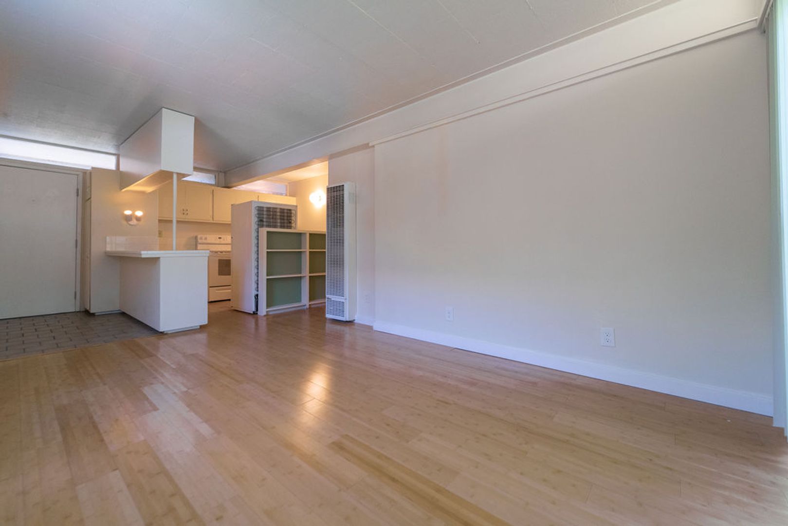 Berkeley Apartment: 1327 Milvia Street