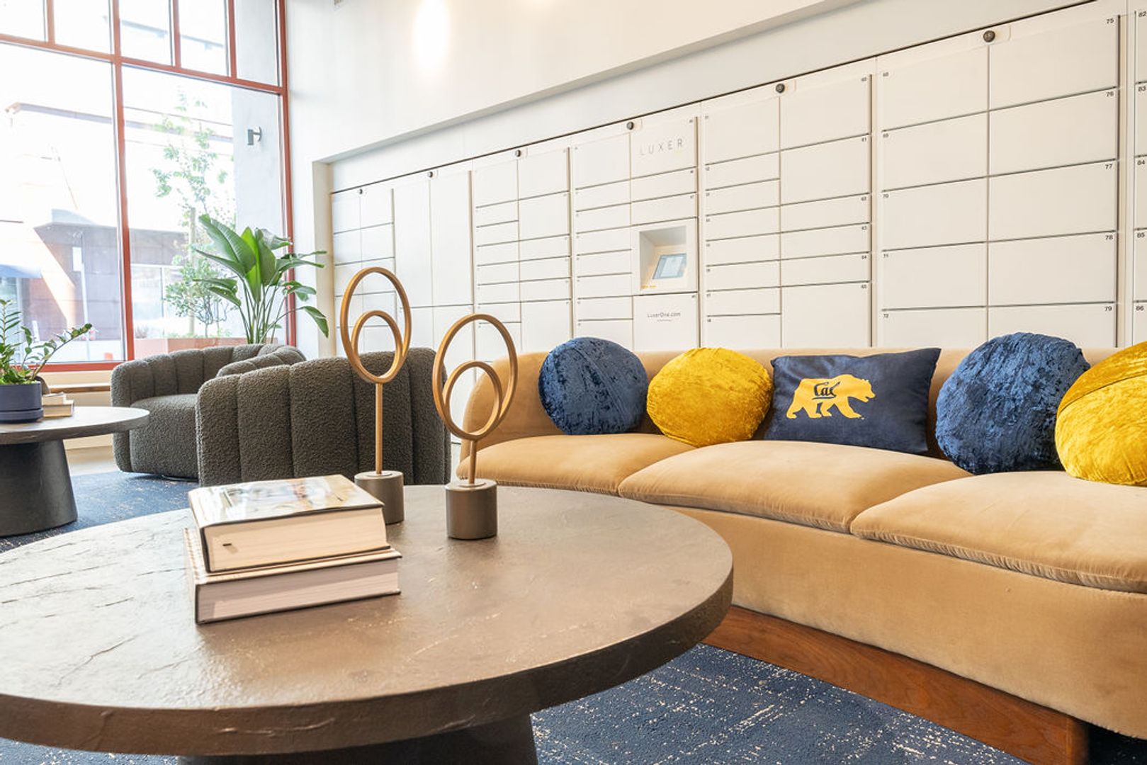 Berkeley Apartment: 2001 Milvia St