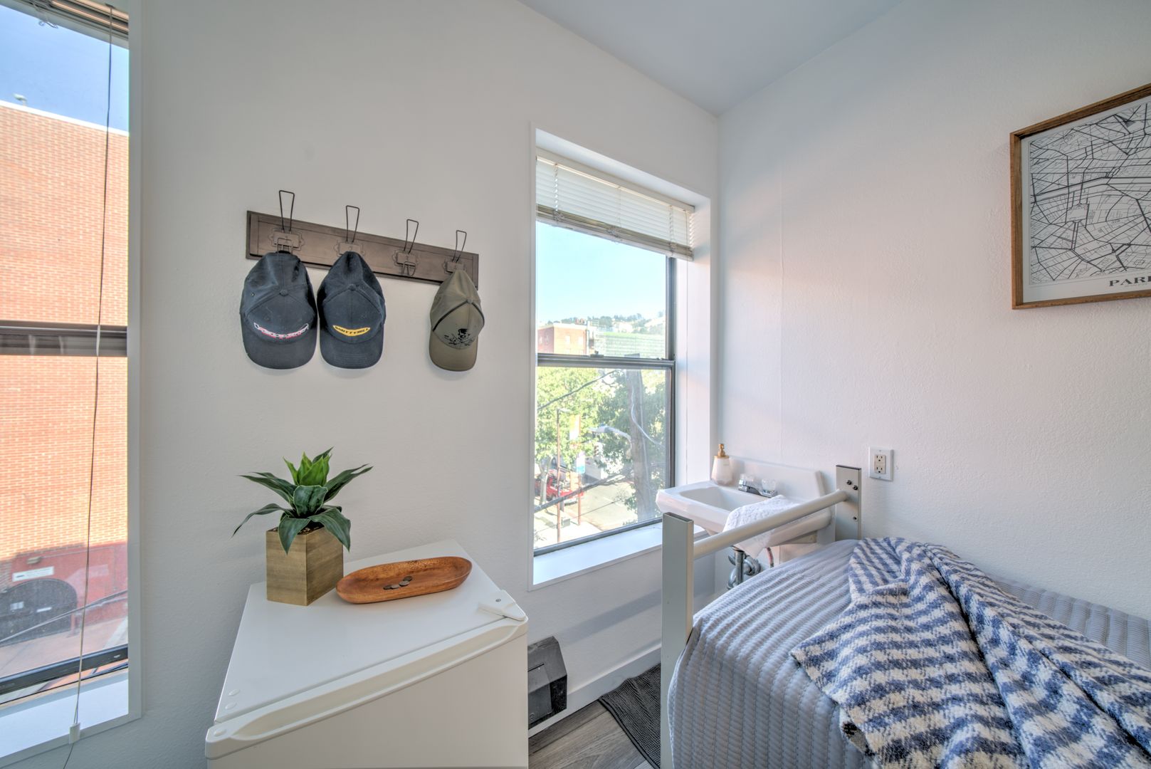 Berkeley Apartment: 2490 Channing Way