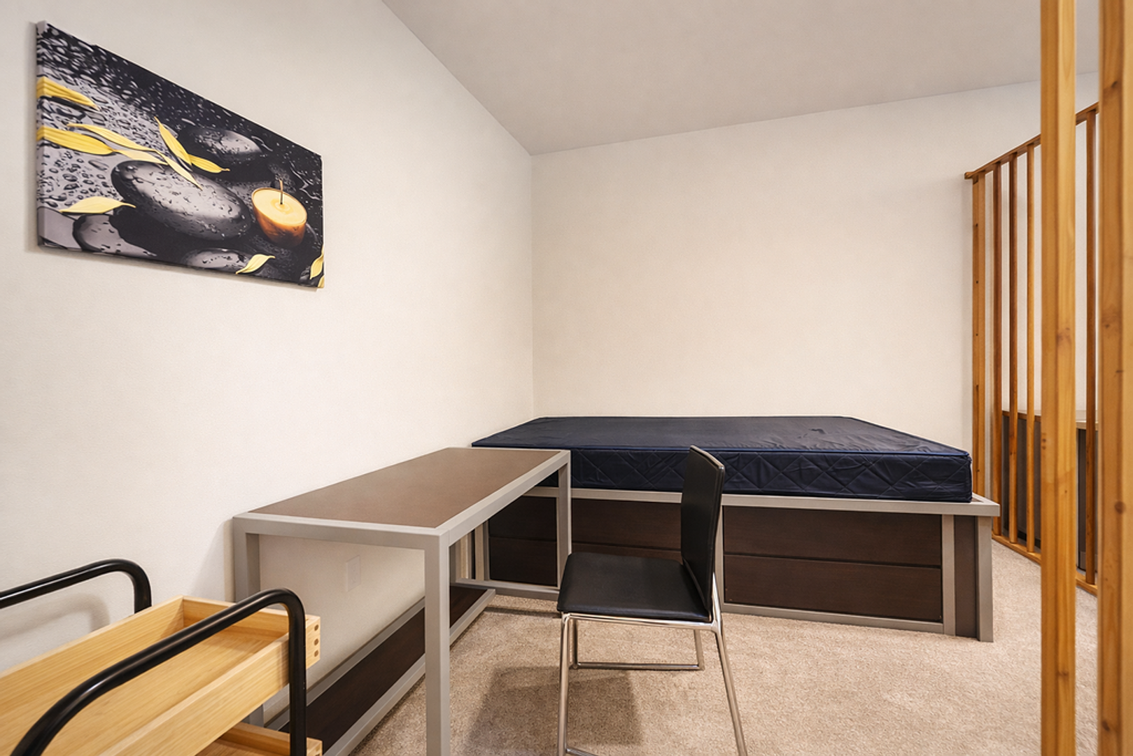 Berkeley Apartment: 2077 Haste St