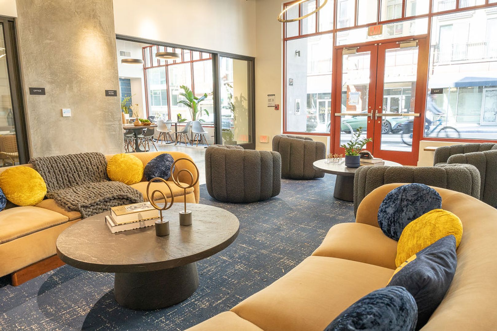 Berkeley Apartment: 2001 Milvia St