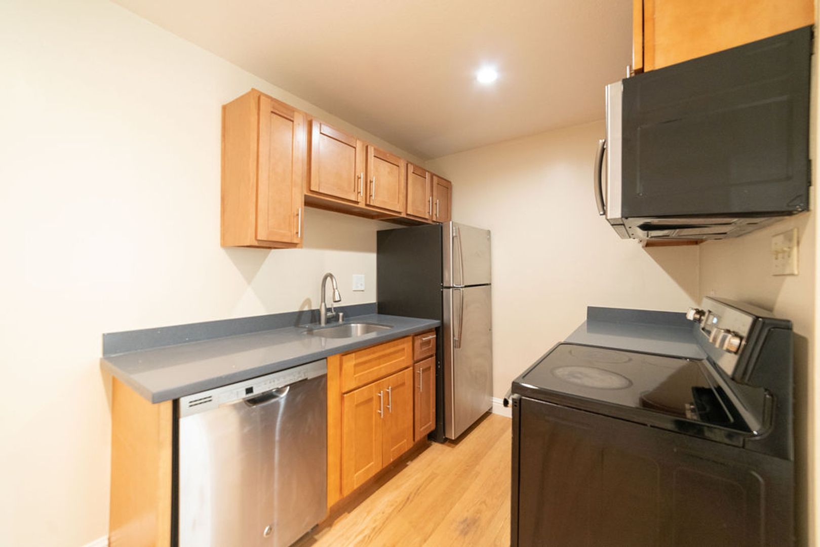 Oakland Apartment: 200 East 15th Street