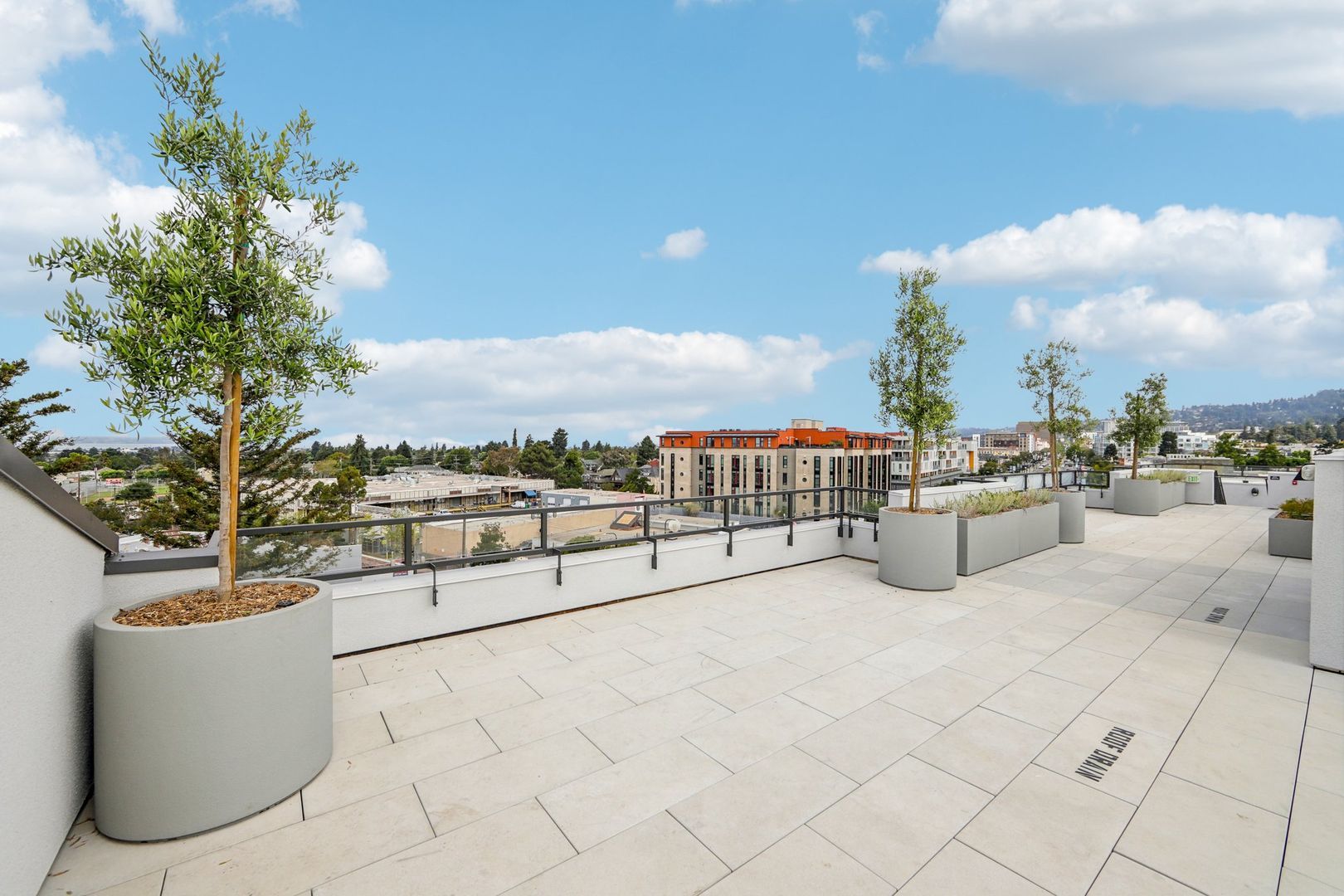 Berkeley Apartment: 2701 Shattuck Avenue