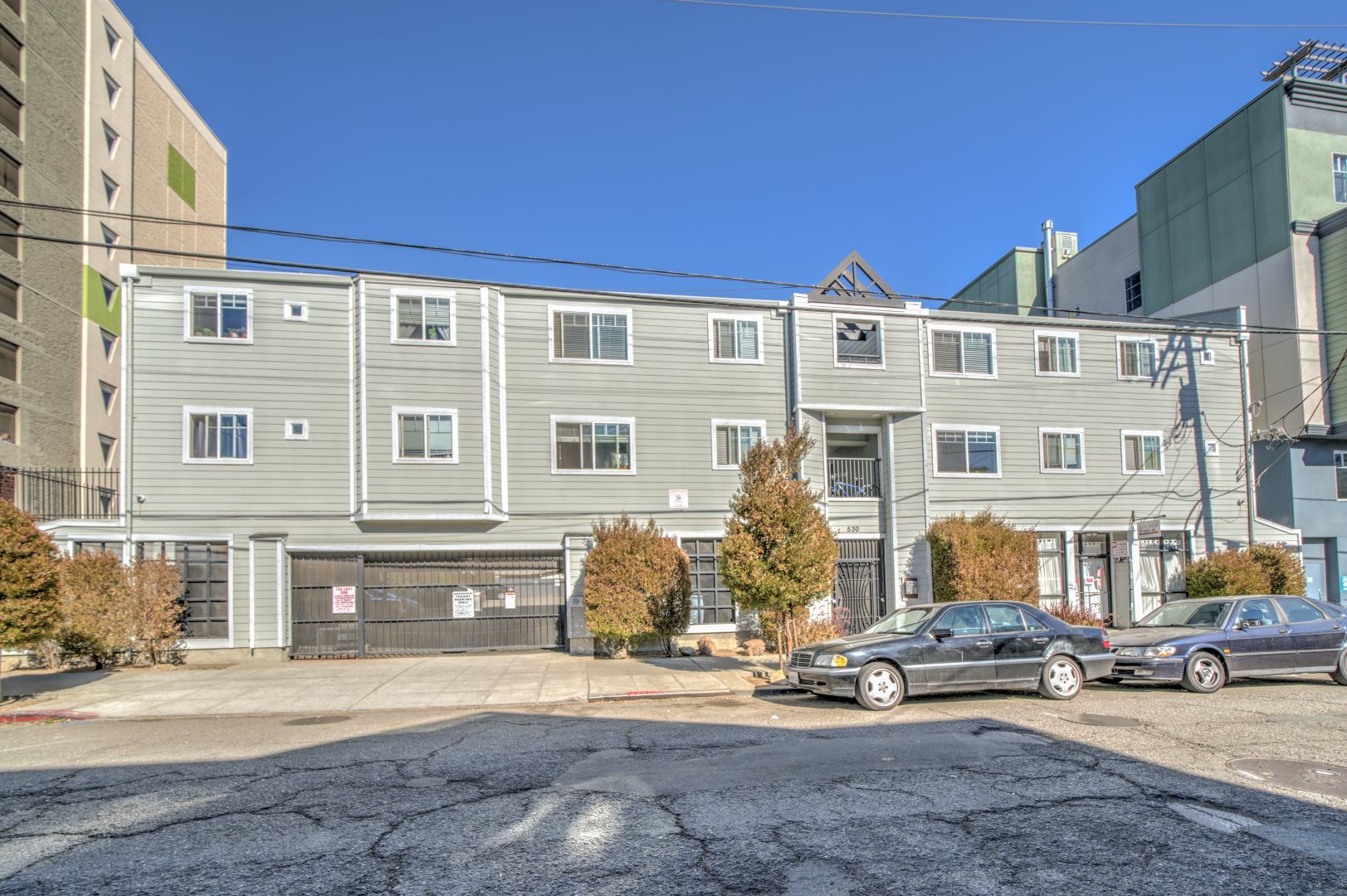 Oakland Apartment: 530 24th Street