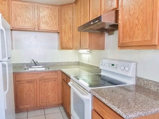 LARGE Super Serene 3Bd on Hearst by North Berkley BART! Parking + water + garbage included! – photo 1