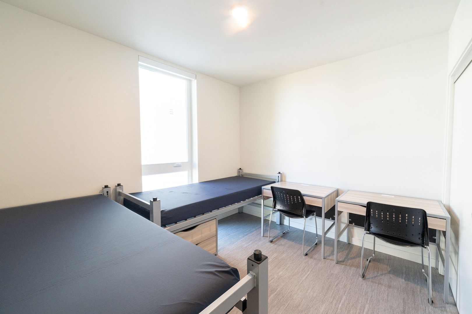 Berkeley Apartment: 2150 Kittredge St