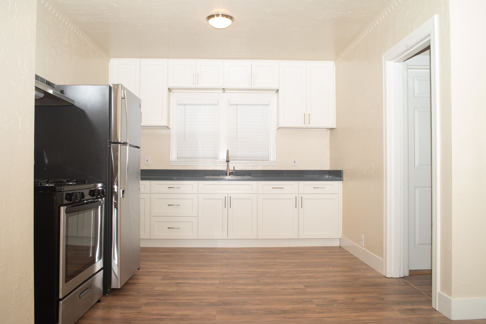 Pittsburg Apartment: 45 W. Tenth st.