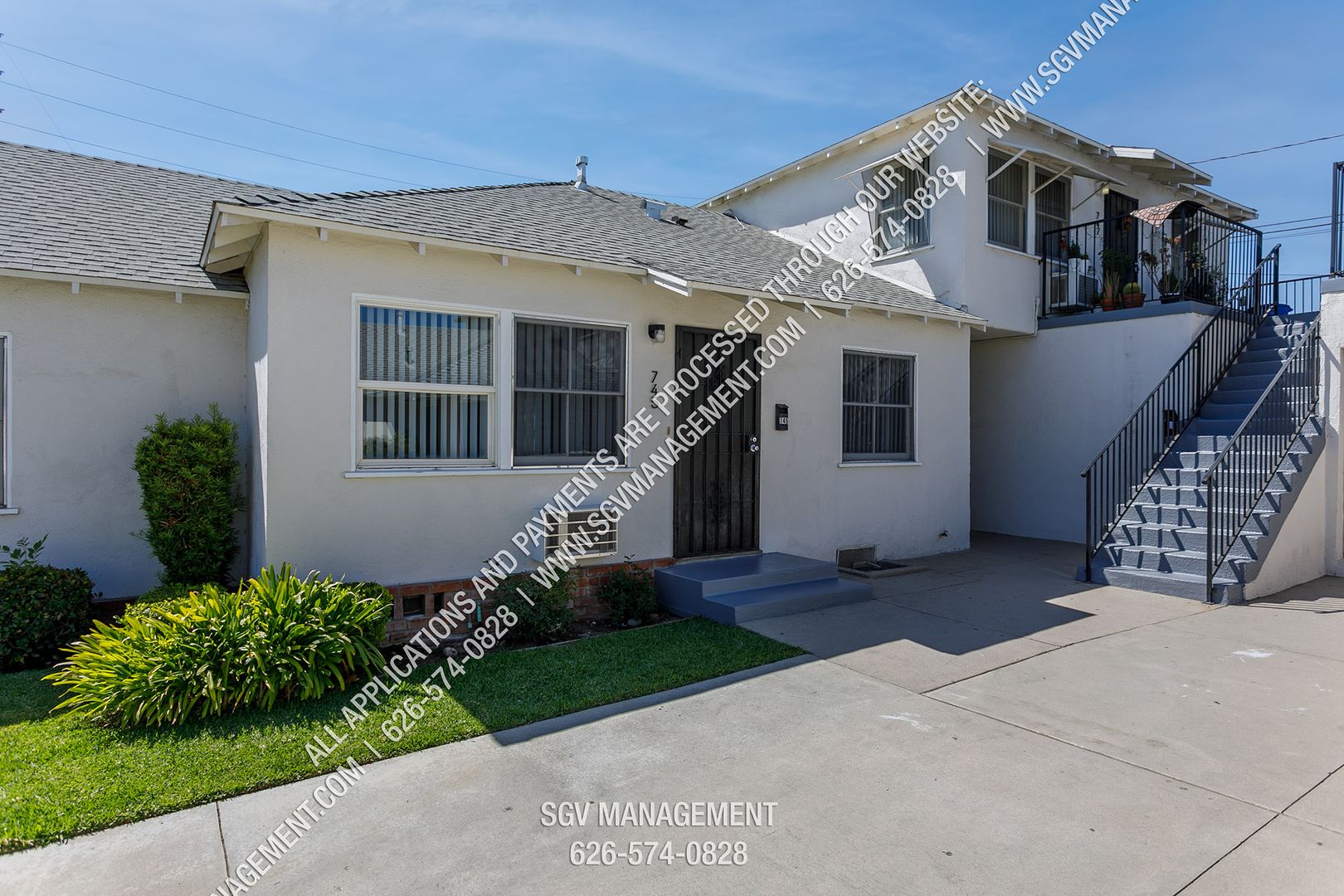 Azusa Apartment: 731-747  W Crescent Dr