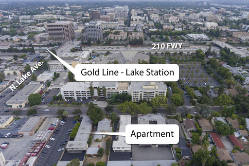 Renovated Mid-Century Apt, 1 bed + 1 bath – photo 1