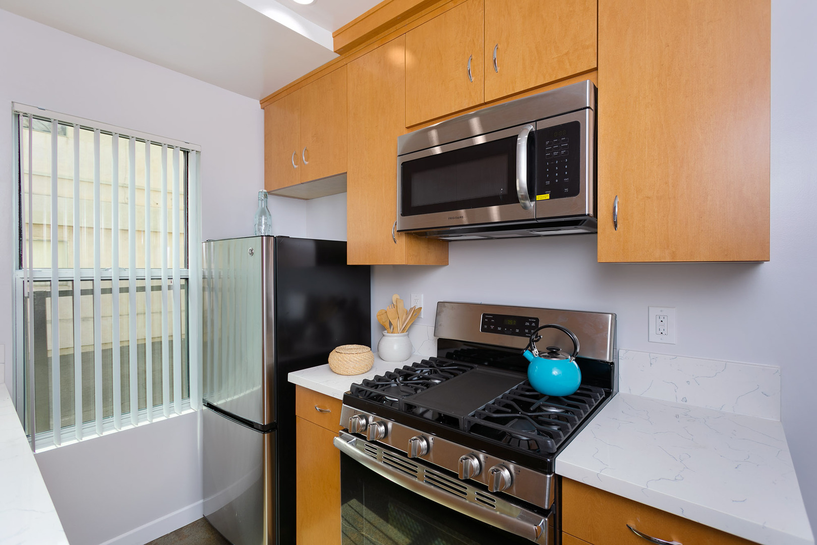 Pasadena Apartment: 789 E Villa St