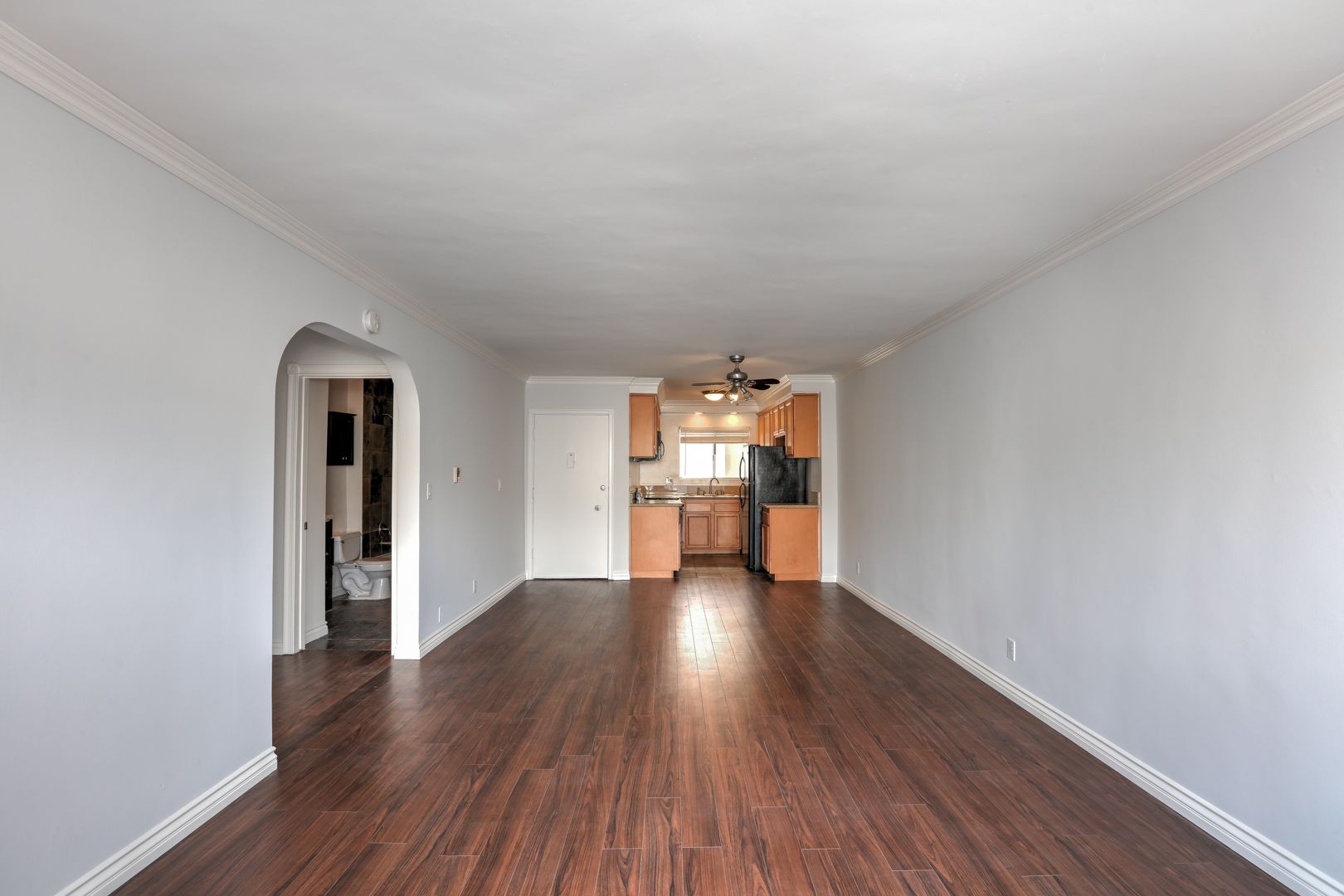 West Hollywood Apartment: 1030 N Orange Grove Ave.