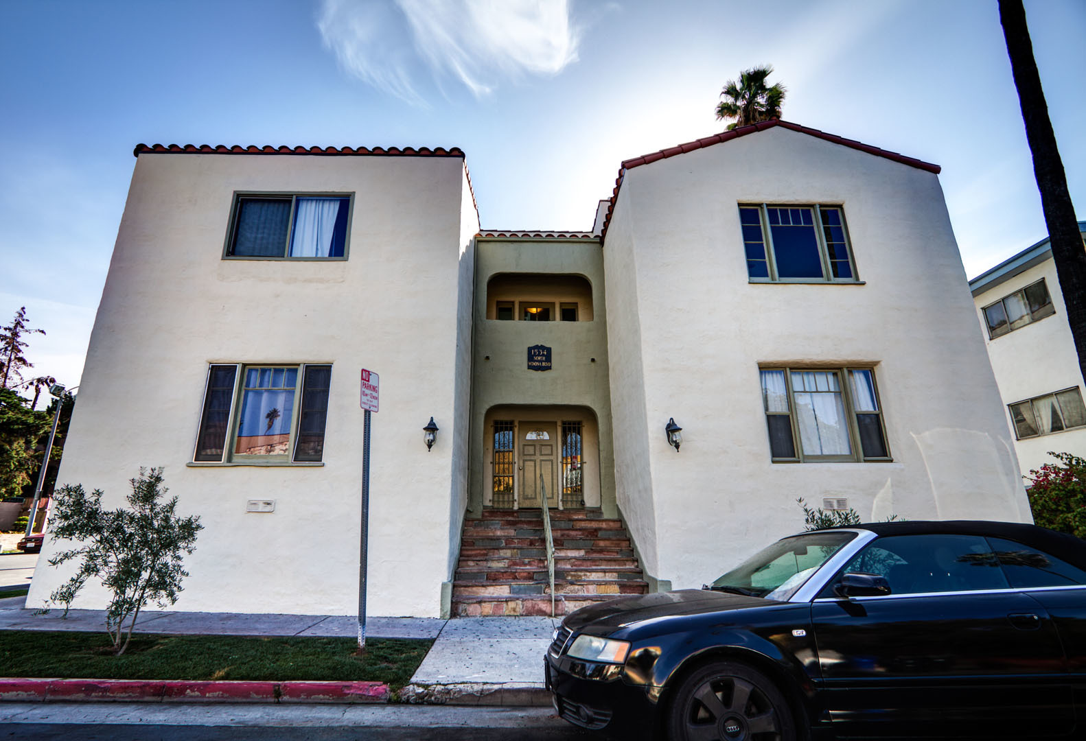 Los Angeles Apartment: 1534 Winona Blvd.