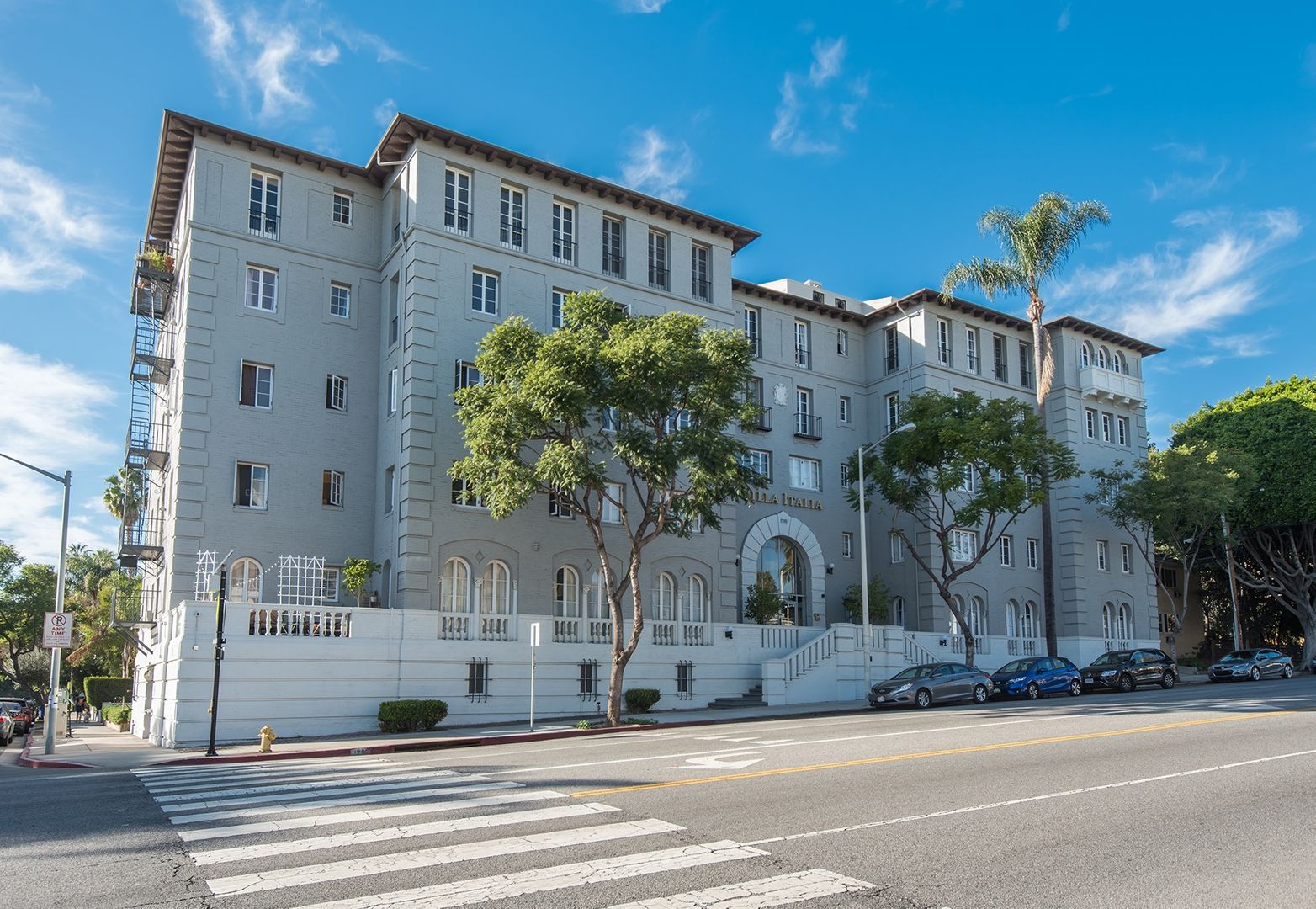 West Hollywood Apartment: 1201 N Crescent Heights Blvd