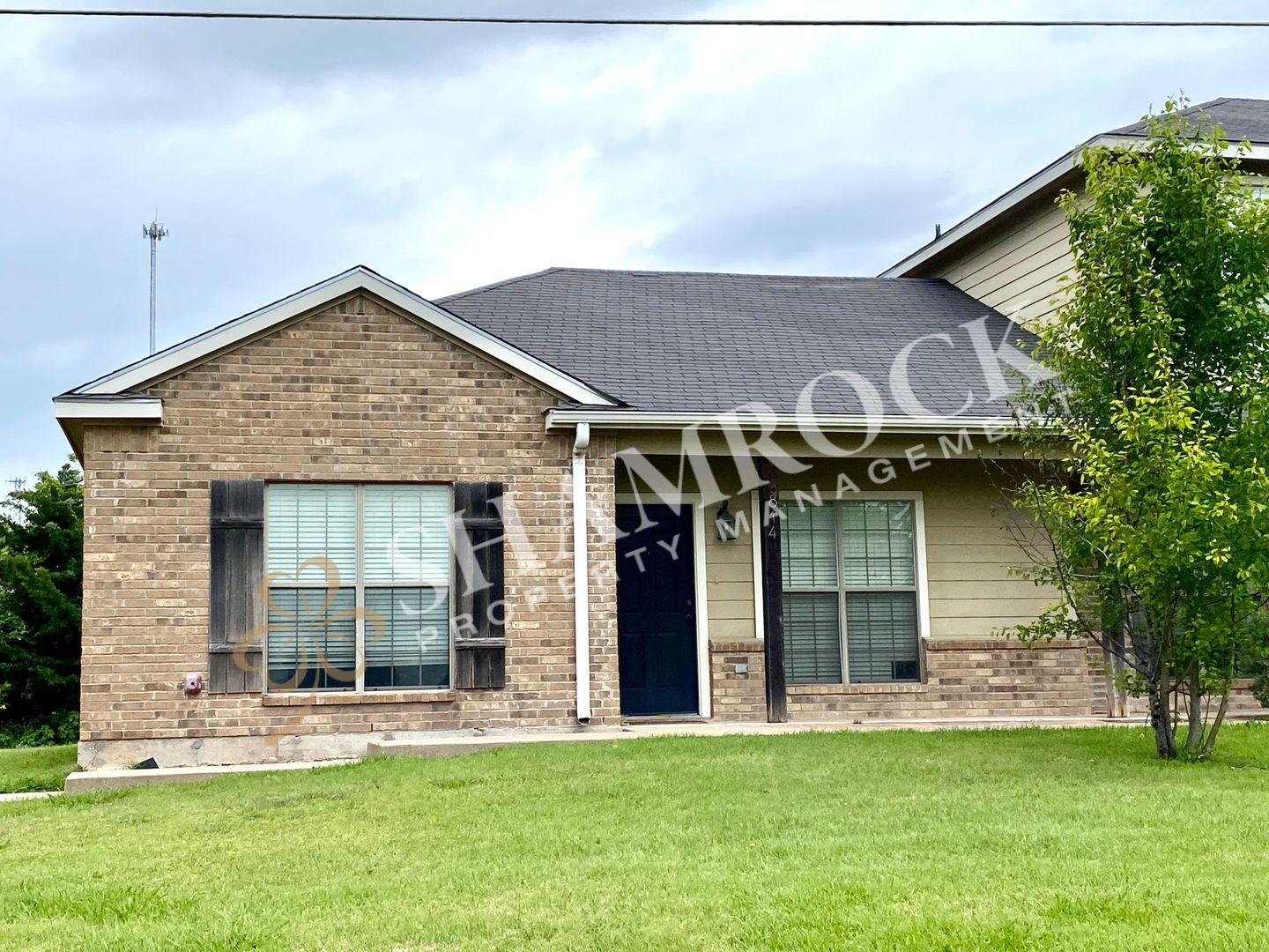 Hewitt House: 814 Chambers Creek Circle