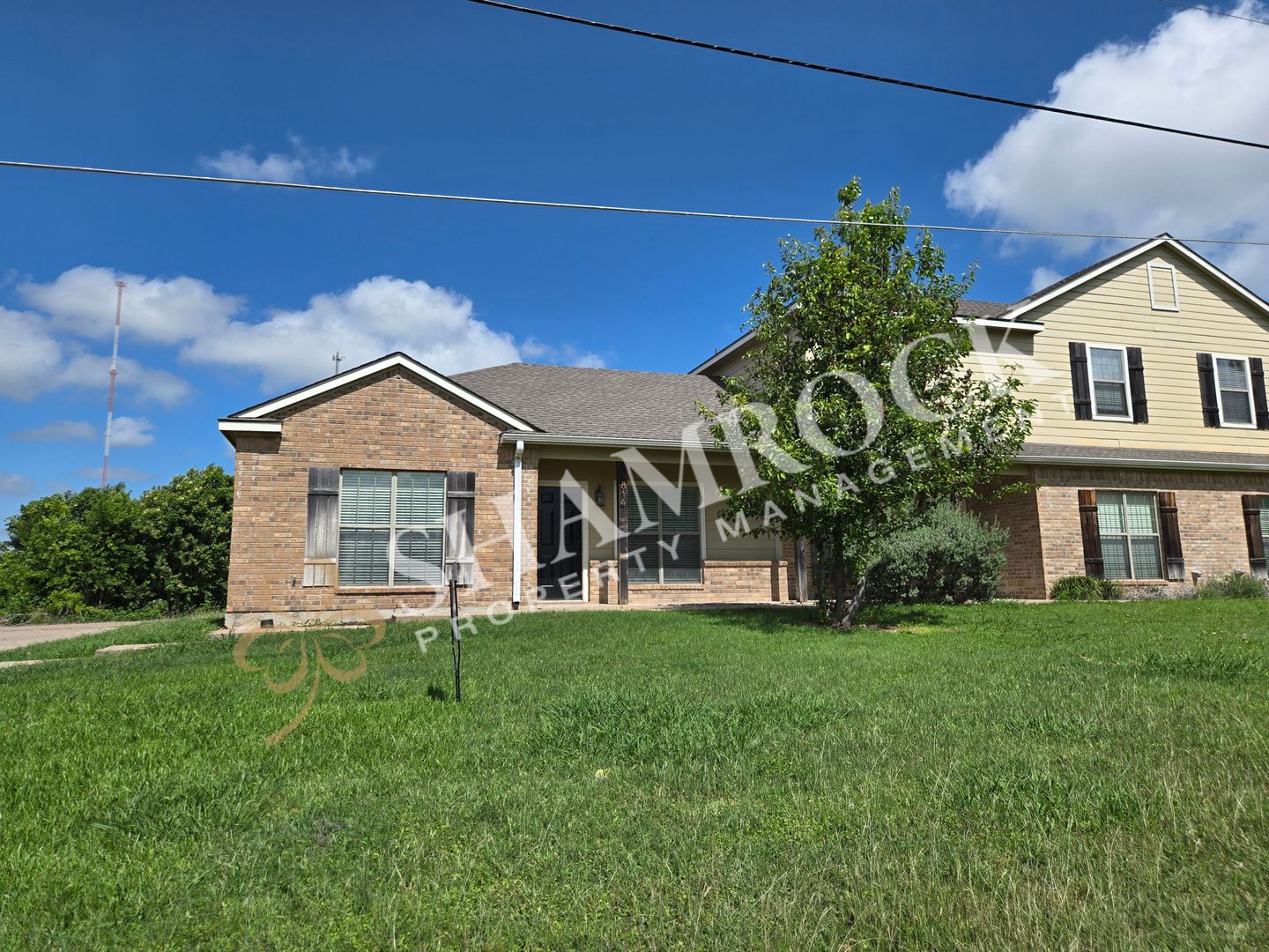 Hewitt House: 814 Chambers Creek Circle